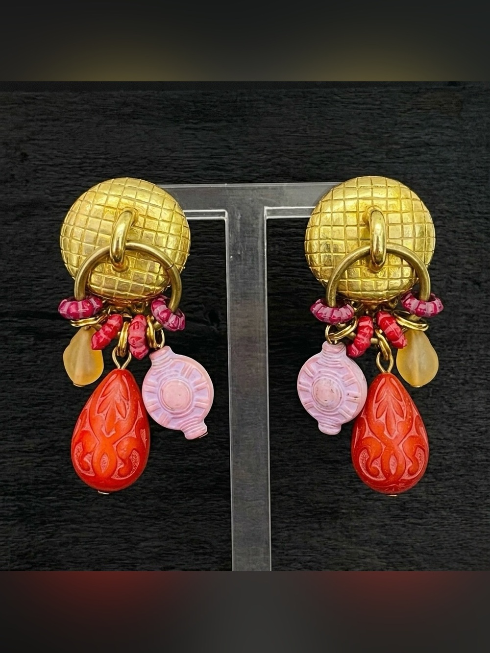 Vintage 80s Catherine Stein Gold Textured Pink Coral Dangle Clip On Earrings